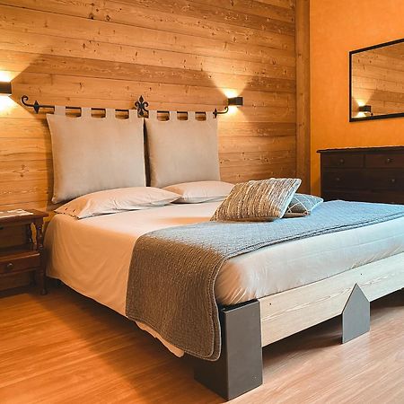 Apartment L'Envers Aosta Zewnętrze zdjęcie