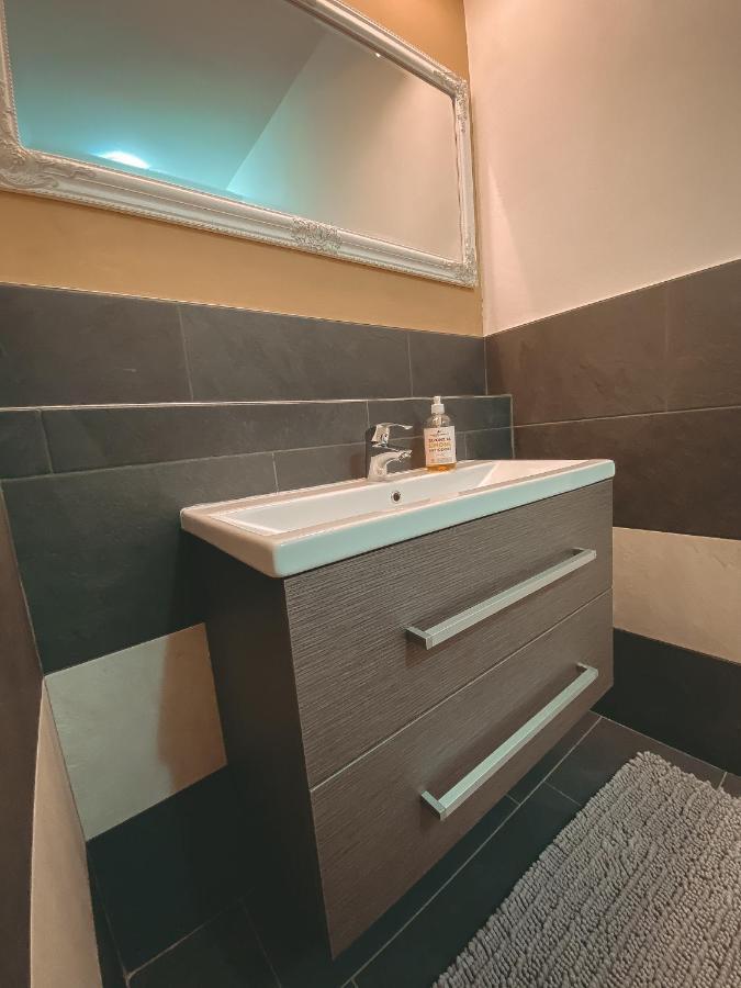 Apartment L'Envers Aosta Zewnętrze zdjęcie